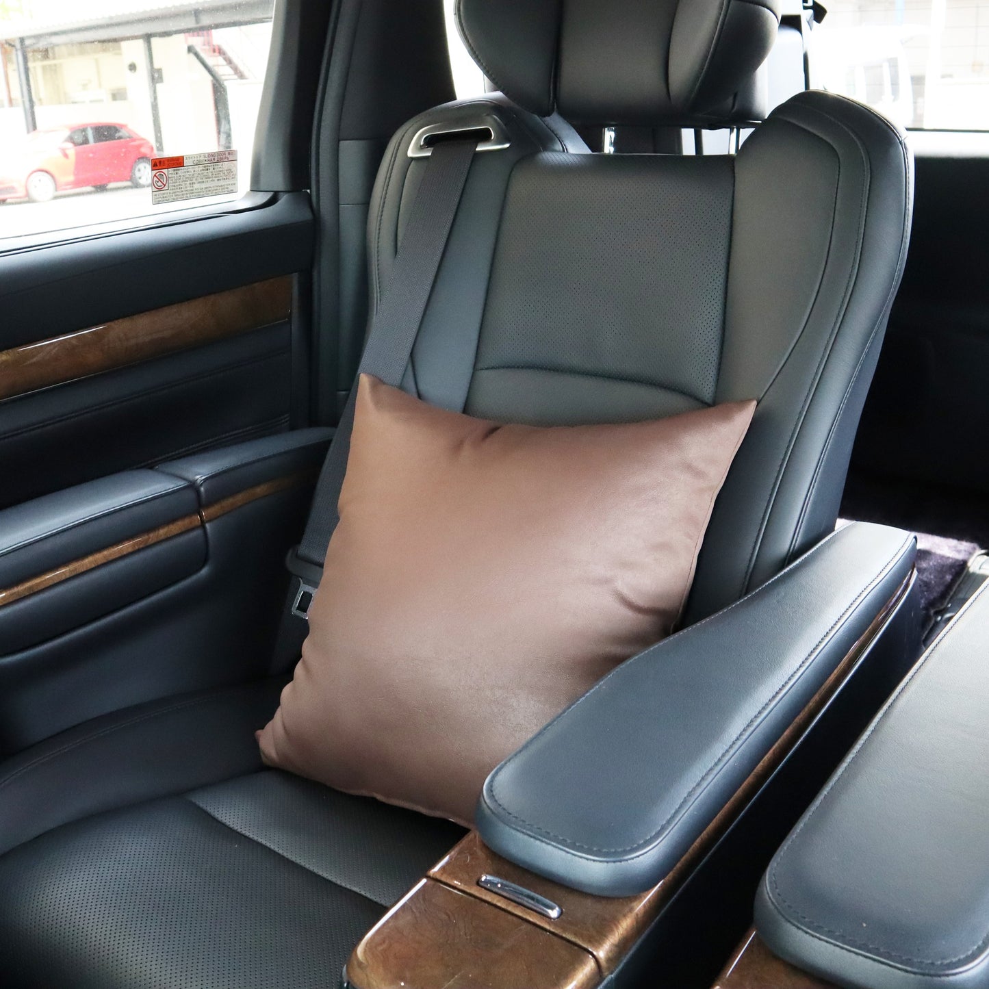 「Leather-Po(レザーポ)」レザーっぽいのに洗えるクッション(ダークブラウン)