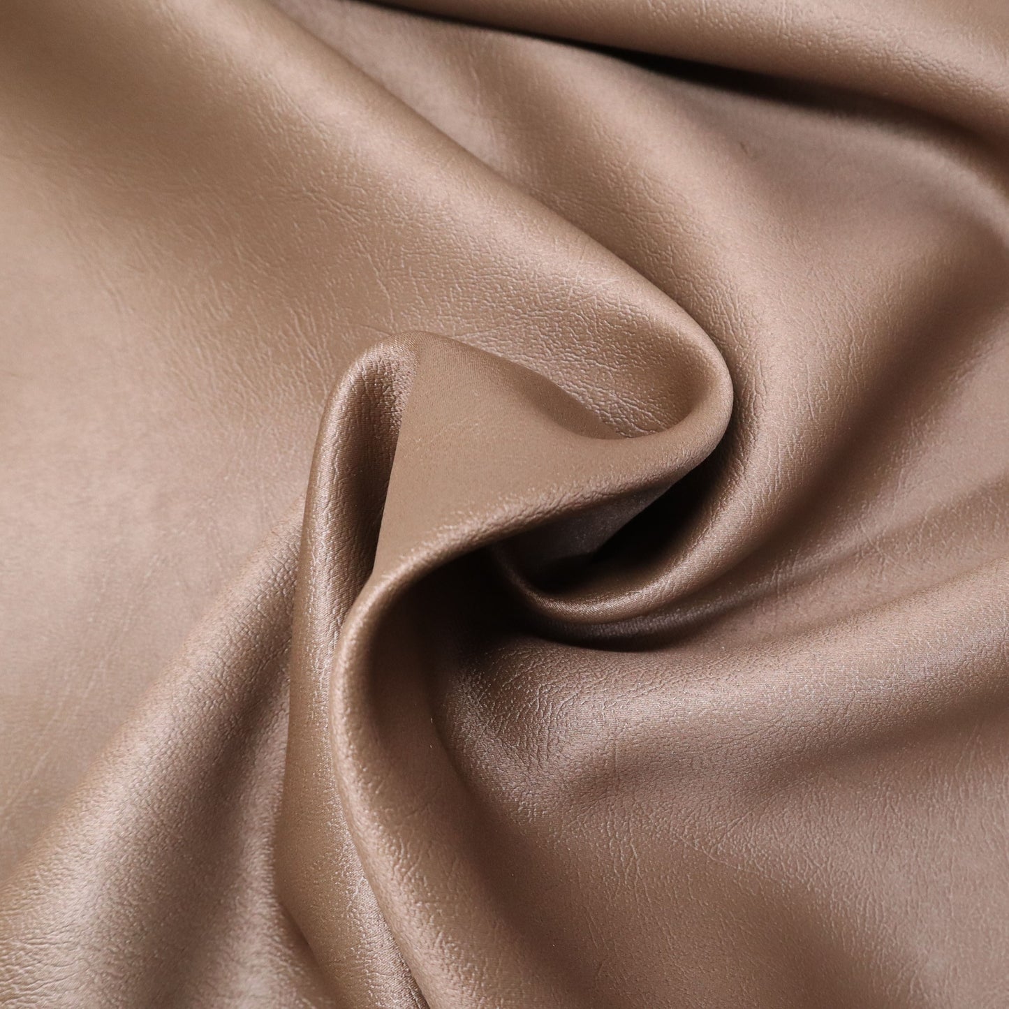 「Leather-Po(レザーポ)」レザーっぽいのに洗えるクッション(ダークブラウン)
